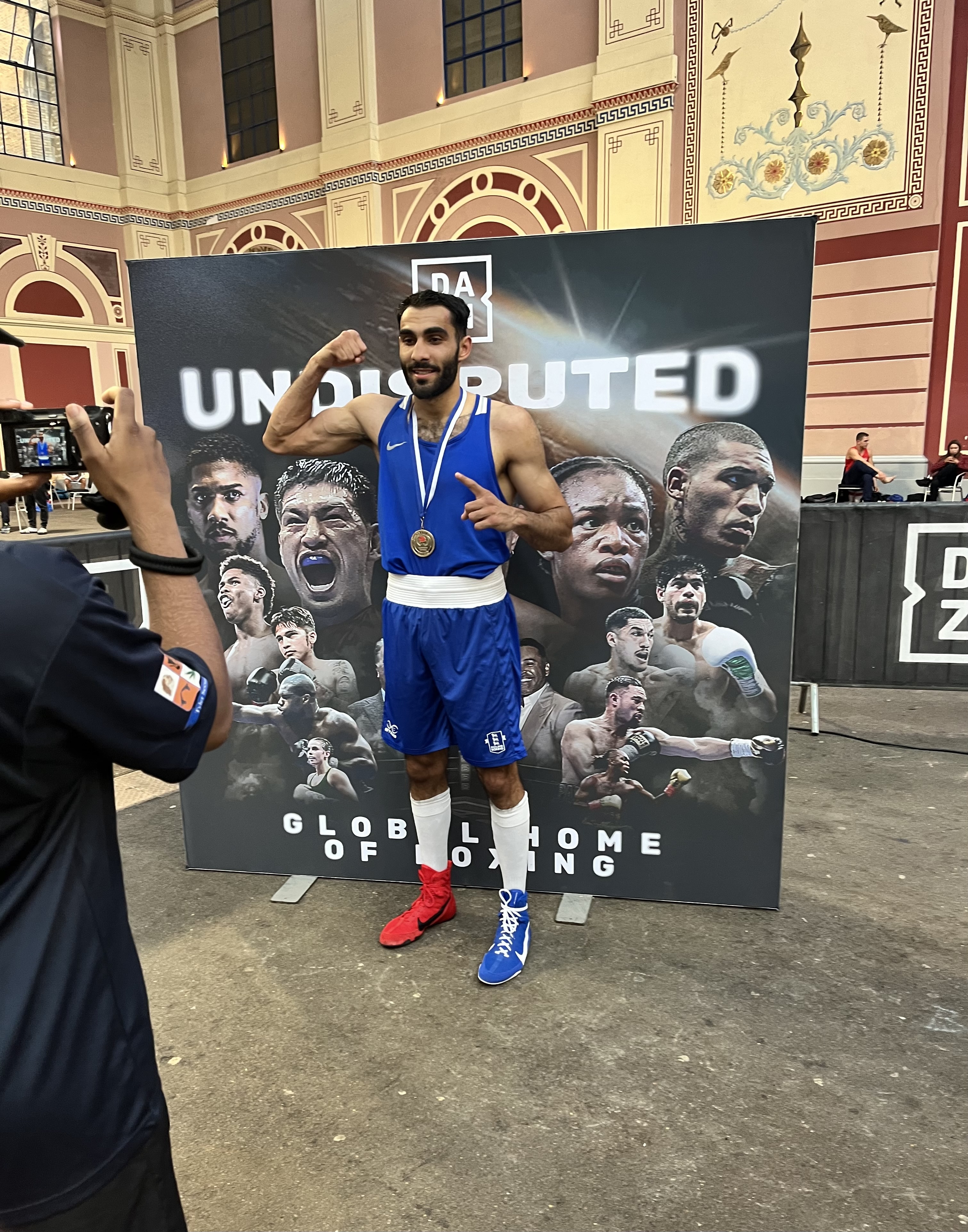 Daniel Stoican training at the gym in Nottingham — East Midlands boxing champion in preparation